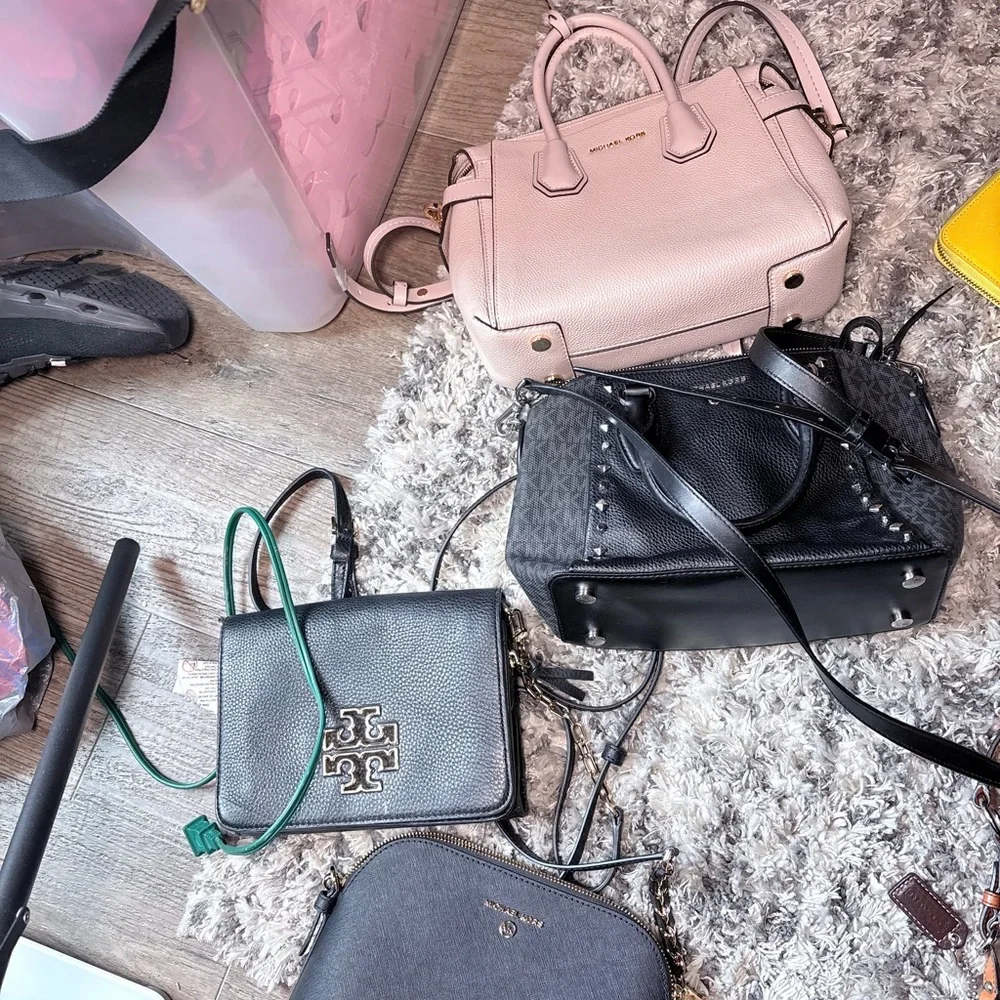 LOT OF Coach  MK Tory Burch Dooney Assorted BLACK/ GRAY COACH IS NO AVAILABLE - Picture 4 of 13